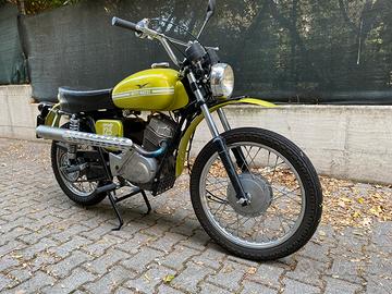 Moto Guzzi stornello 125 scrambler
