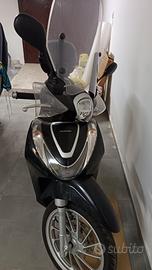 Honda sh 125 con 1.700 km