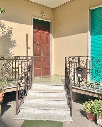 Appartamento Arredato a Giugliano