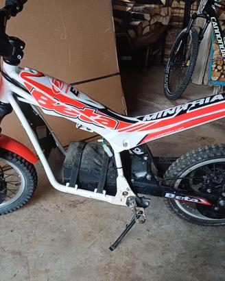Mini trial e16 beta