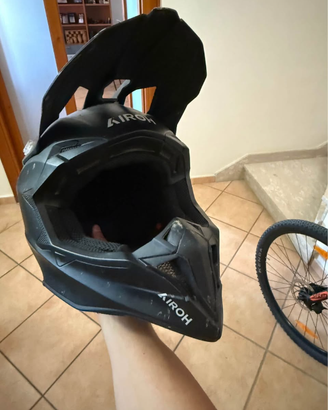 Casco airoh