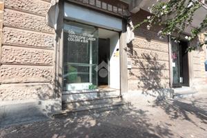 NEGOZIO A VALENZA