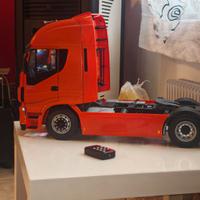 Camion Iveco Stralis 1:12