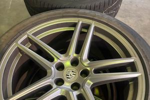 4 cerchi per porsche macan con gomme pirelli esti