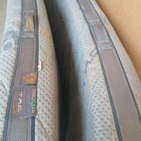 Materassi e poltrone e retti 