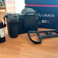 Panasonic Lumix S1R