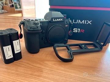 Panasonic Lumix S1R