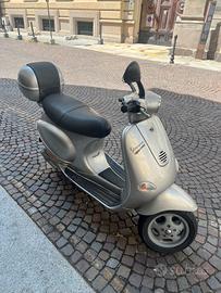 Vespa 150 et4