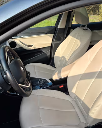BMW X2 sDrive18d Business-X 41.000 Km