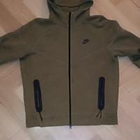 Nike tech fleece