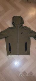 Nike tech fleece