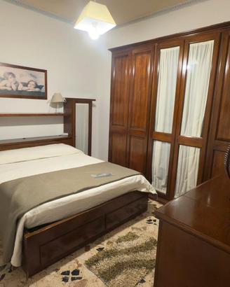 camera da letto in legno massello 