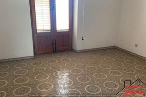 Palazzina a Montelepre (Rif.1433)