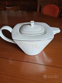 Teiera in porcellana