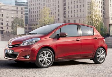 Toyota Yaris 5 Porte Yaris 5p 1.5h Lounge