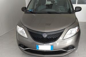 Lancia Ypsilon 1.0 FireFly 5 porte S&S Hybrid Ecoc