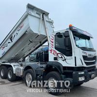 MEZZO D'OPERA IVECO TRAKKER AD340T45 VASCA RIBALTA