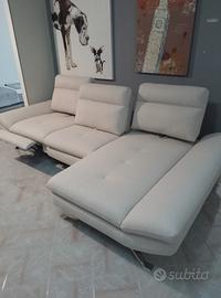 Divano con penisola NUOVO di ESPOSIZIONE