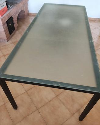 Tavolo in vetro
