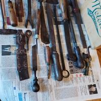 Antichi ferri del mestiere artigiani del 900