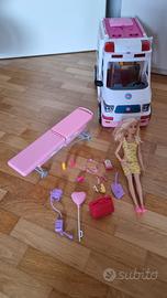 set ambulanza Barbie
