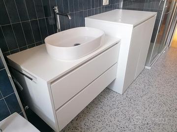 Mobile bagno con vano lavatrice