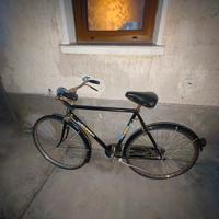 Bicicletta con freni a bacchetta 