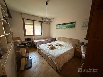 Letto matrimoniale contenitore