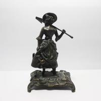 Scultura in Bronzo Raffigurante Contadina del '900