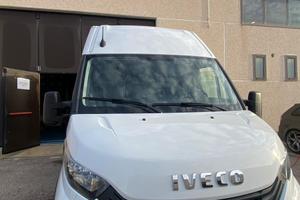 Iveco Daily 35 2.3 100kw 136cv Automatico 06/2024