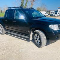 NISSAN Navara pick-up 4x4 autocarro