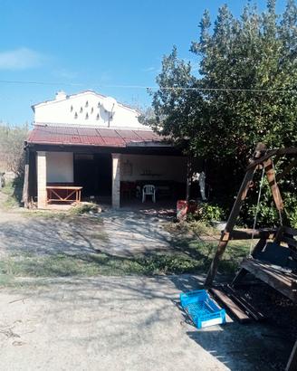 Terreno agricolocon abitazione