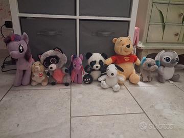 Lotto da 9 peluche - Winnie Pooh, Snoopy ecc..