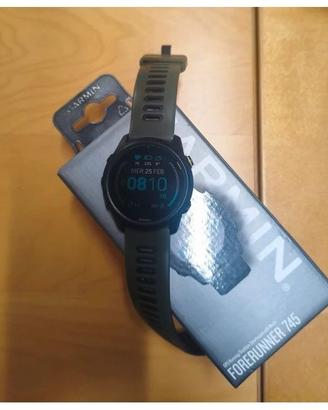 Garmin forerunner 745 con fascia cardio HRM-TRI