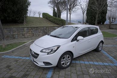 Opel Corsa 1200 5 porte benzina