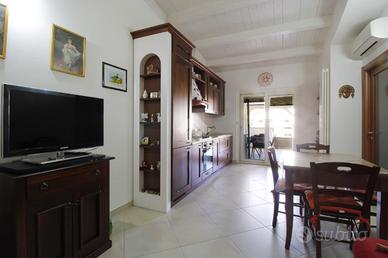 4 LOCALI A TORTORETO