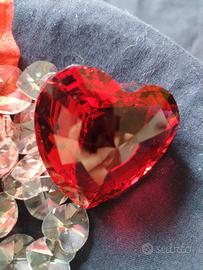 Cuore rosso con sacchetto di cuoricini Swarovski 