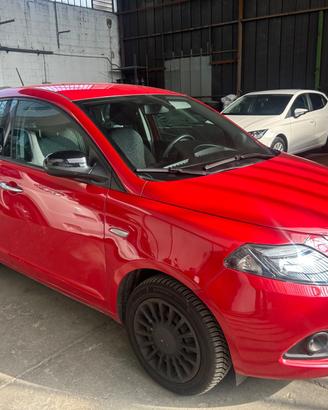 Lancia Ypsilon 1.0 FireFly 5 porte S&S Hybrid Ecoc