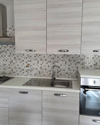 Cucina quasi NUOVA + Frigo Samsung + Cameretta (Bl