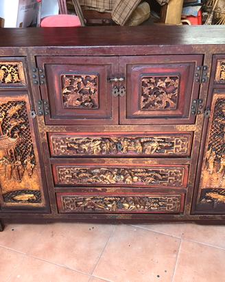 Antica credenza cinese