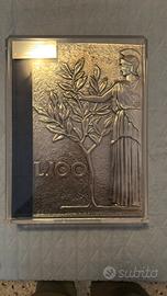 “La lira siamo noi”, bassorilievo in argento