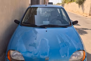 Fiat 600 azzurra 900 cilindrata benzina 2 porte