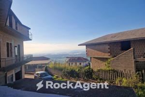 VILLA PANORAMICA CON GIARDINO