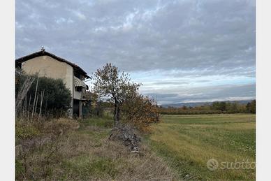 Carrù (CN), casa indipendente con giardino