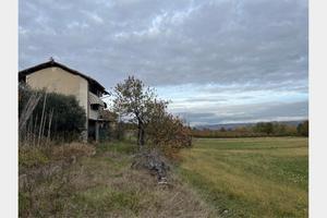 Carrù (CN), casa indipendente con giardino