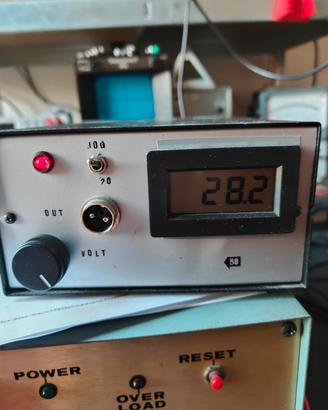 Alimentatore stabilizzato 