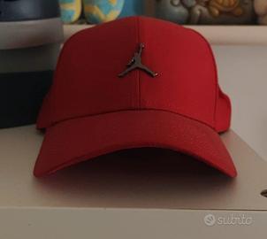 Cappello Jordan Rosso