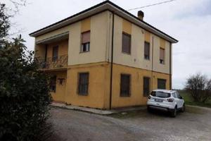 Immobile in asta di 392 m² con 5 locali a Nonantol