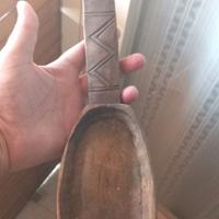 Cucchiaio tribale africano in legno anni '70