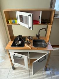 Cucina giocattolo IKEA DUKTIG con accessori